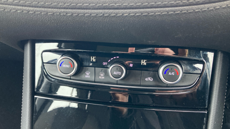 Vauxhall Grandland X 1.2 Turbo SE 5dr Petrol Hatchback